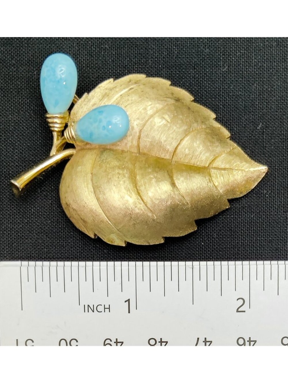 Vintage Crown Trifari Alfred Philippe Lily & Leaf Brooch Turquoise Glass Berries - Picture 3 of 3